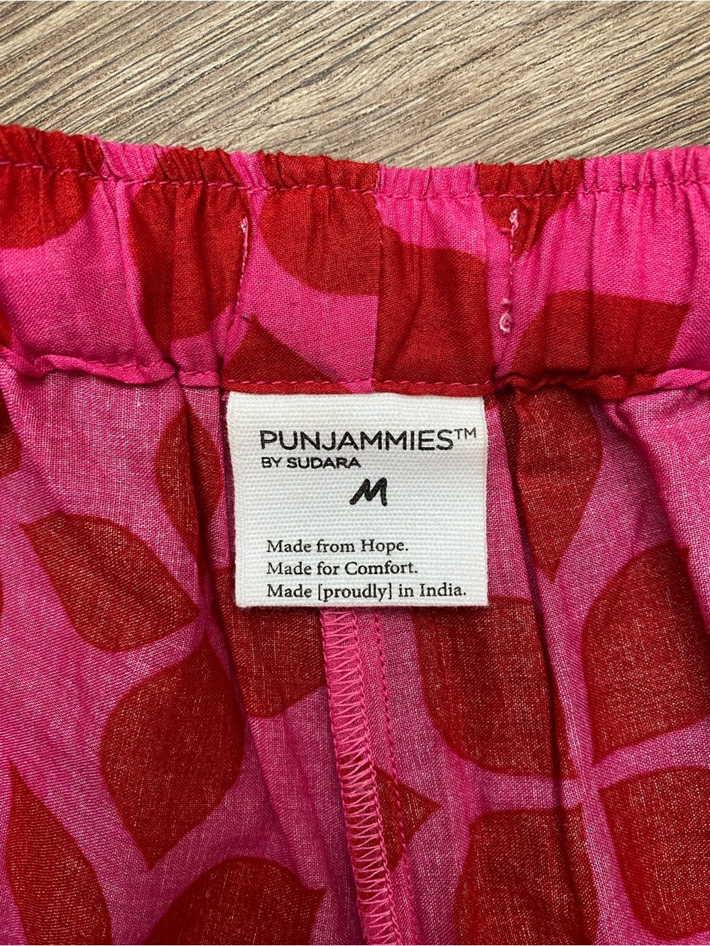 Women’s Pink & Red Printed Wide-Leg Pants - Picture 2 of 2